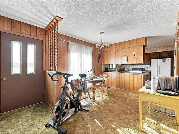 4th image of 10932 Jarvi Rd