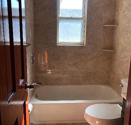 5th image of 84-26 Penelope Ave Floor 2