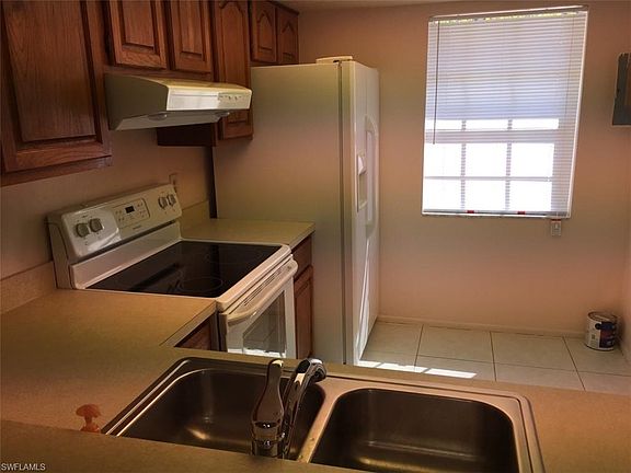 2nd image of 1056 Pine Isle Ln #1056
