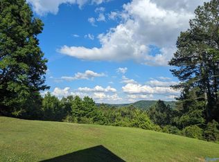 3405 Creek Cir, Guntersville, AL 35976