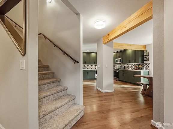 4th image of 7736 Johnson Point Road NE