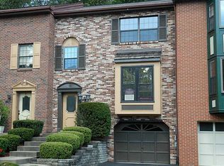 126 Glenwood Dr, Monroeville, PA 15146