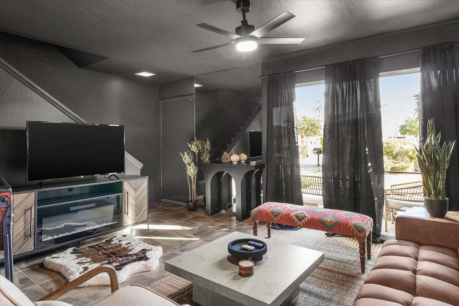 2 bed, 1.5 bath, $3,921 — Photo 3