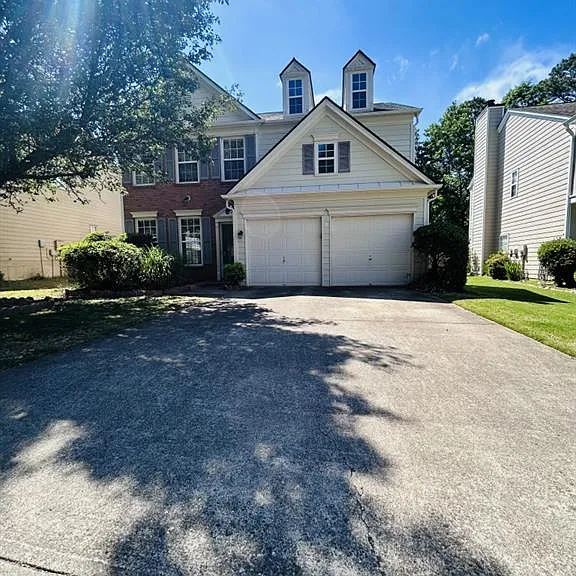 577 Ashland Pkwy — Photo 1