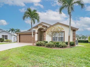 236 Malibu Cir, Greenacres, FL 33413