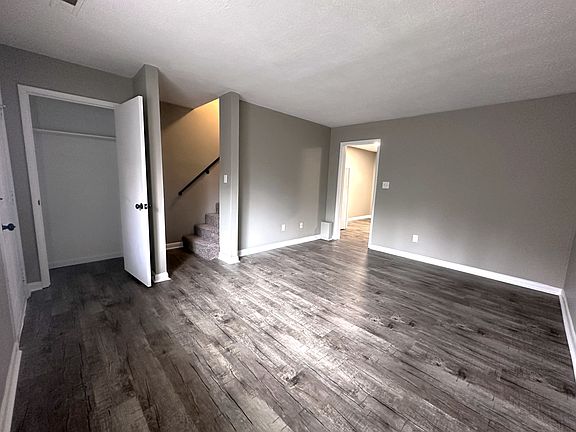4th image of 545 E 3rd St APT 3