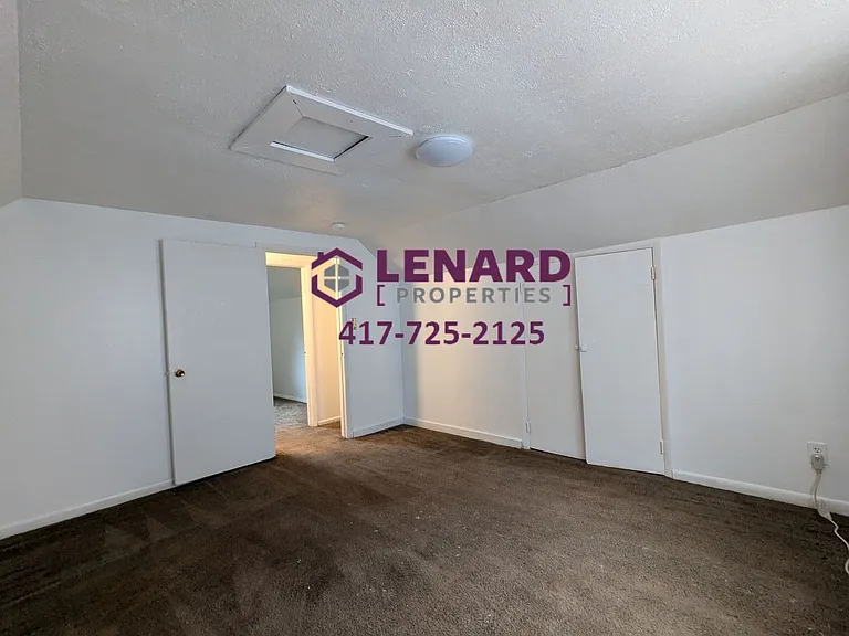 635 S Douglas Ave — Photo 9