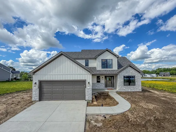 3016 Beringer Cir, Urbana, IL 61802