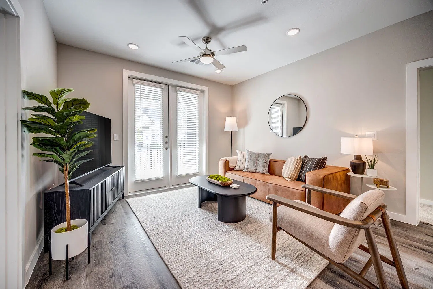 Water's Edge Townhomes — Photo 2