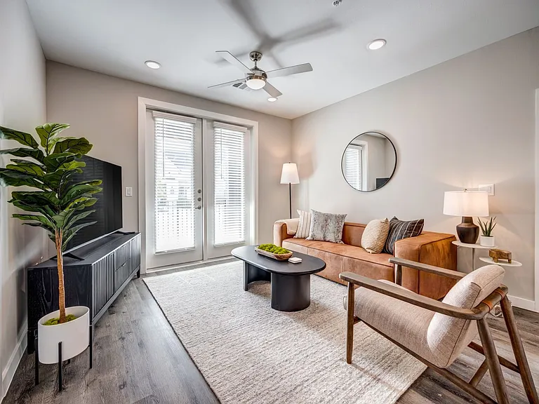 Water's Edge Townhomes — Photo 23