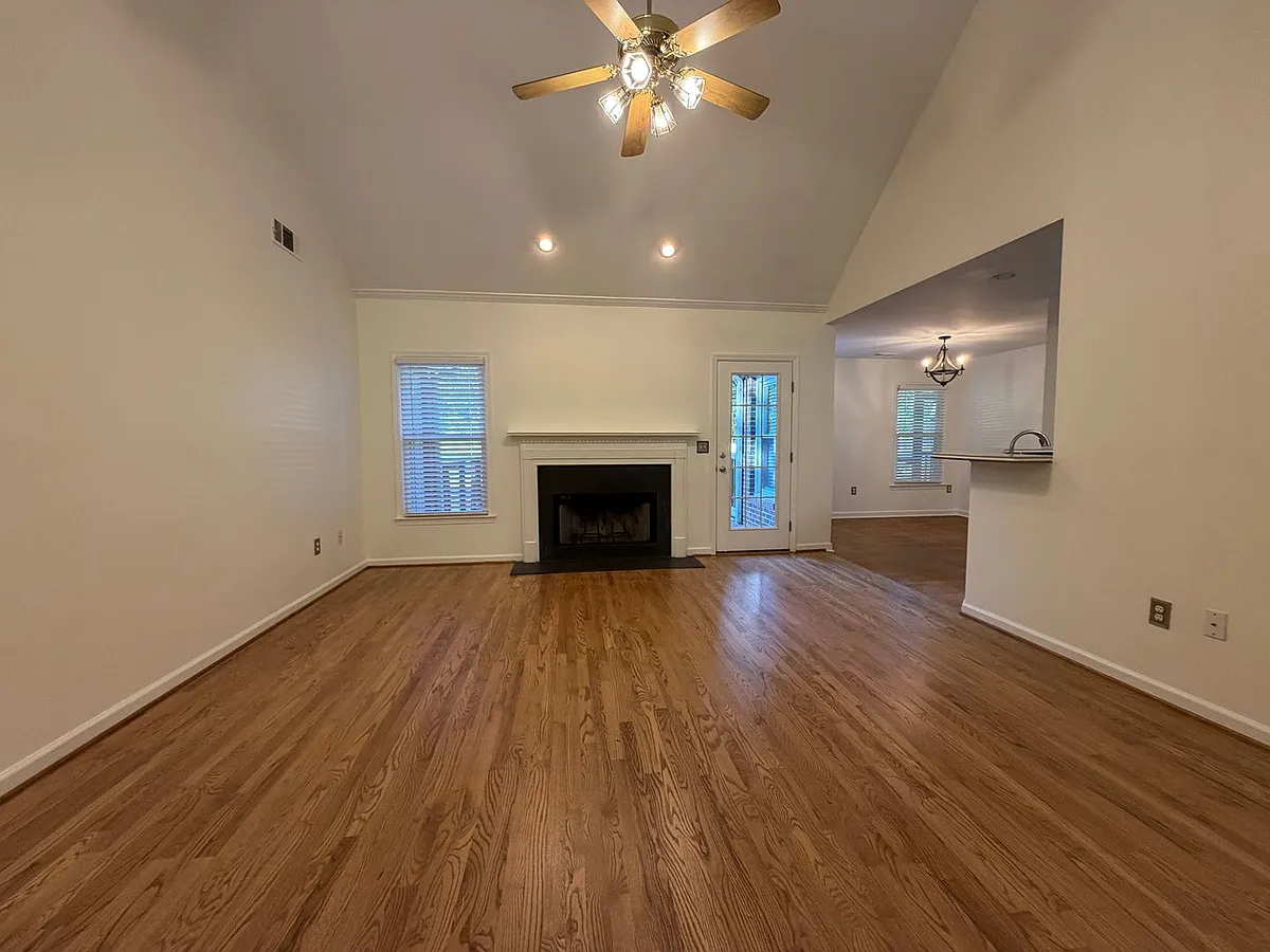 Building Photo - 1141 Richwood Trl