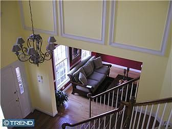 5th image of 390 Shelbourne Ln