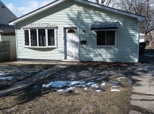 49 E Chicago Ave, Pontiac, MI 48340
