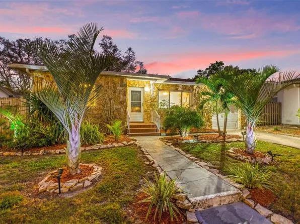 1210 46th Ave N, Saint Petersburg, FL 33703