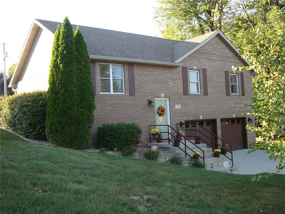 1st image of 2082 N Lakeview Dr