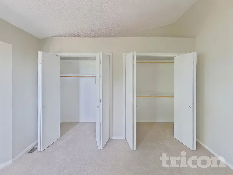 6455 Montarbor Dr — Photo 15