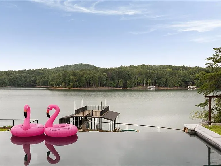 725 Rocky Point Dr — Photo 137