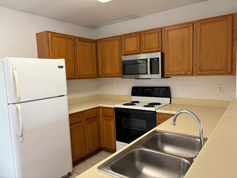 114 Bluebonnet Rd #1 — Photo 9