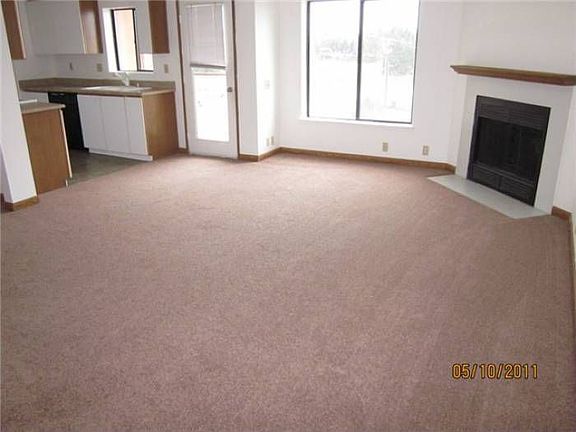 LIVING ROOM WITH FIREPLACE