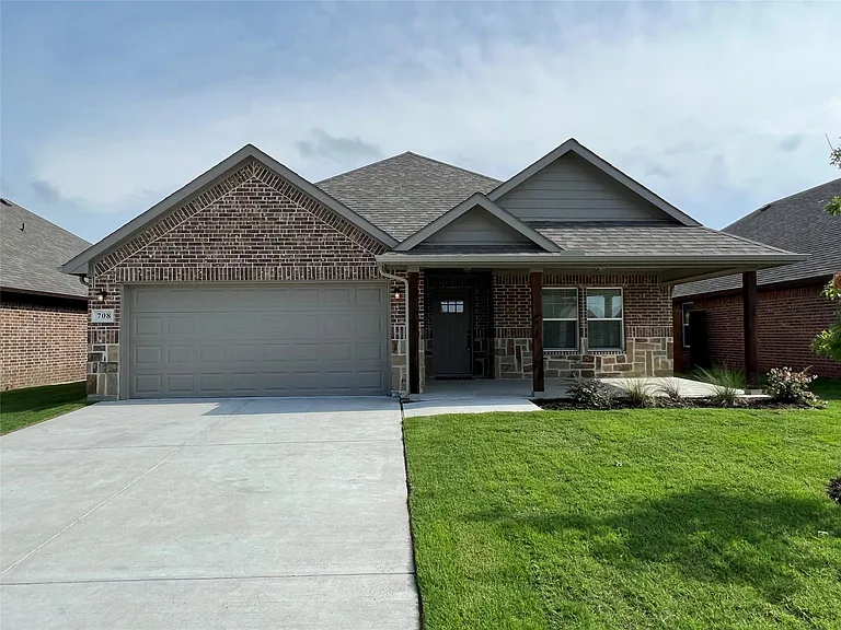 708 Tippit Ln — Photo 1