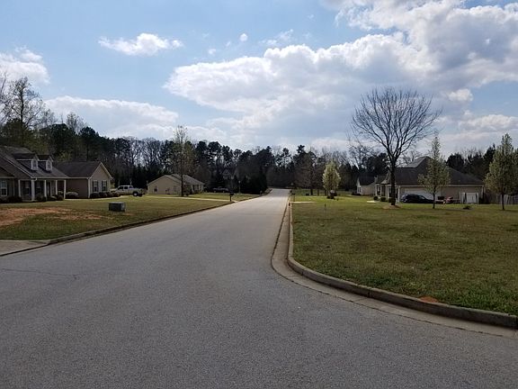 5th image of 113 Beaty Ct