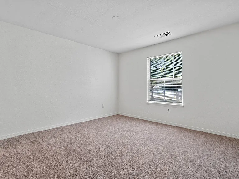 Stonecreek Apartments — Photo 19
