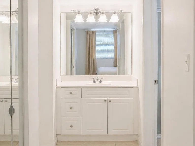5910 Morningstar Cir #202 — Photo 8