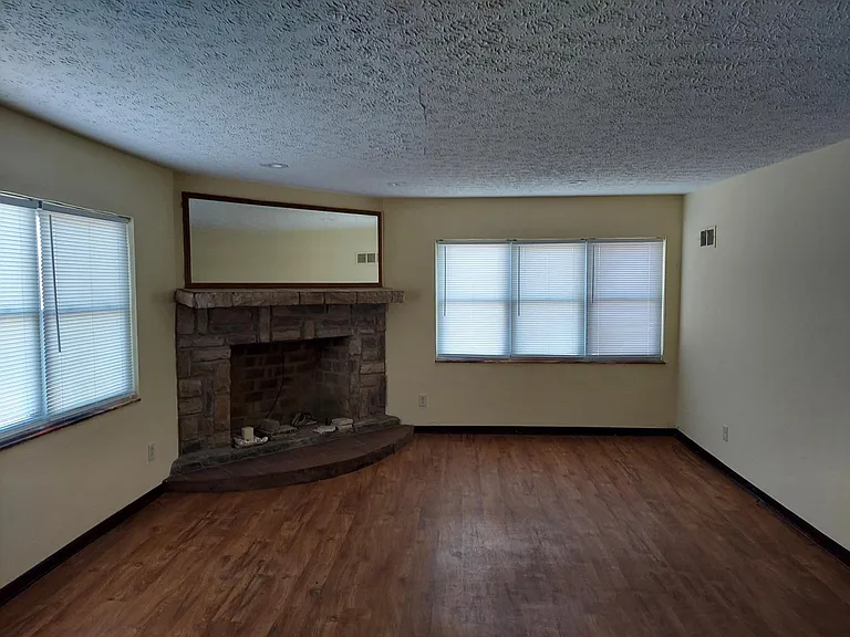 853 E Hudson St #1 — Photo 2