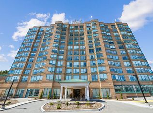 711 Rossland Rd E #1209, Whitby, ON L1N 8Z1