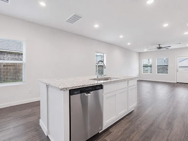8131 Arrowroot Ln — Photo 18