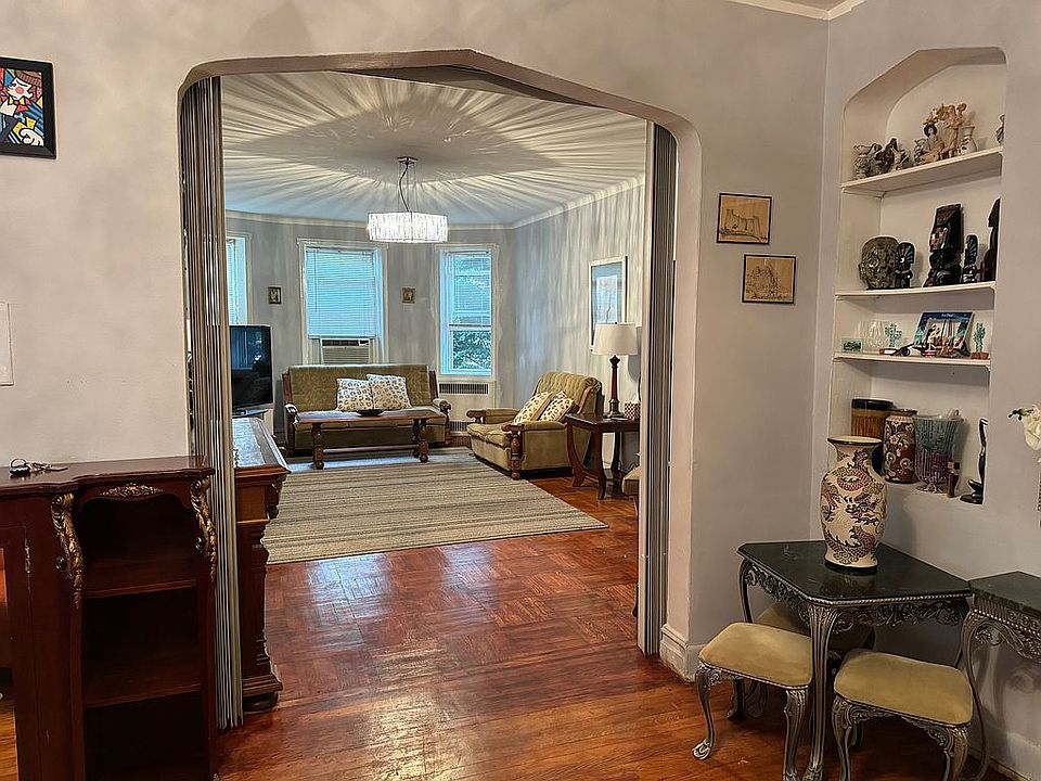 1st image of 100 Avenue P APT 1H