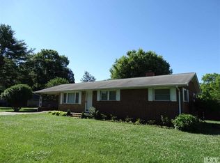 1496 18th Avenue Pl NE, Hickory, NC 28601