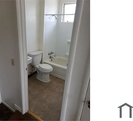 2219 Warner Ave — Photo 2
