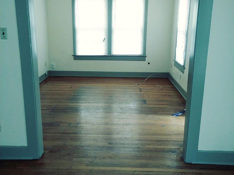 2nd image of 1476 Duane St
