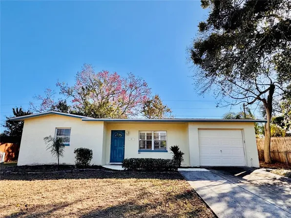 12 Lake Shore Dr, Palm Harbor, FL 34684