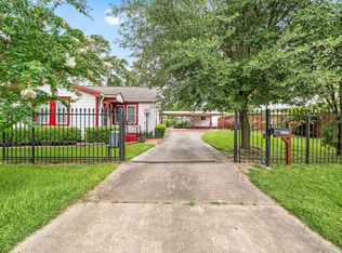 2609 Bevis St, Houston, TX 77008