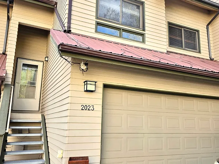 Arbor Park Dr — Photo 1