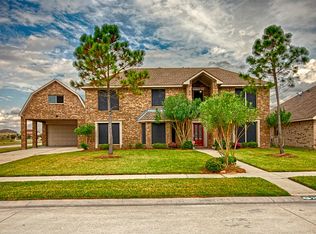 2803 Surrey Cir, Manvel, TX 77578