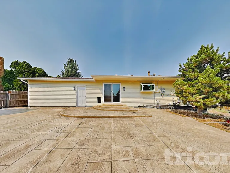 19545 E Iowa Cir — Photo 15