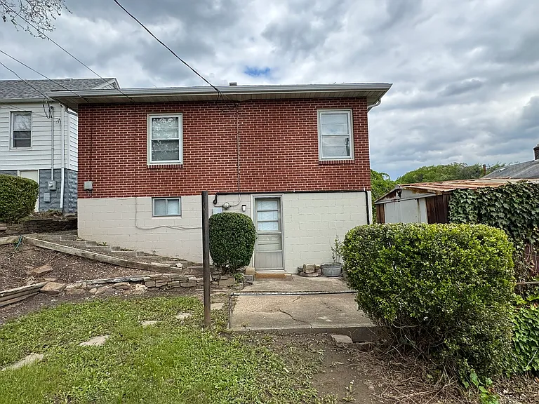 804 Elmwood Ln — Photo 38