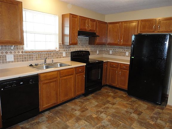3rd image of 755 Mallory Pkwy