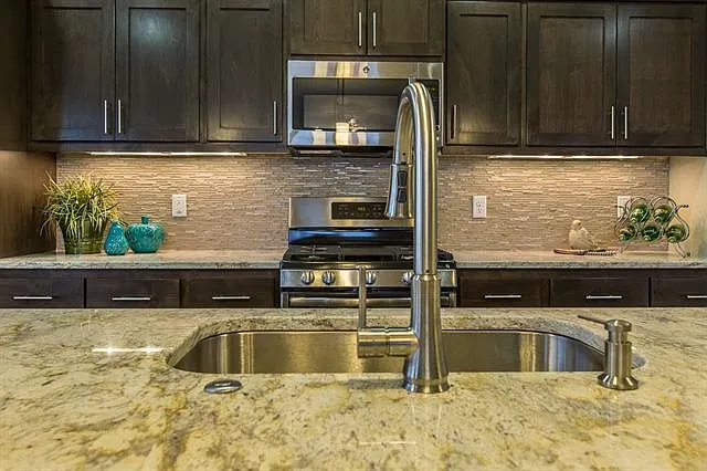 24387 Tombstone Ridge Ct — Photo 7