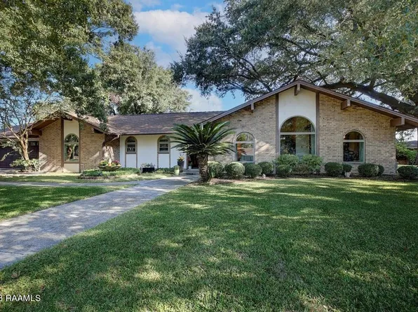 4103 Walnut Dr, New Iberia, LA 70563