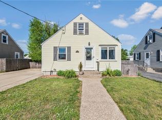 79 Dewey Ave, Pawtucket, RI 02861