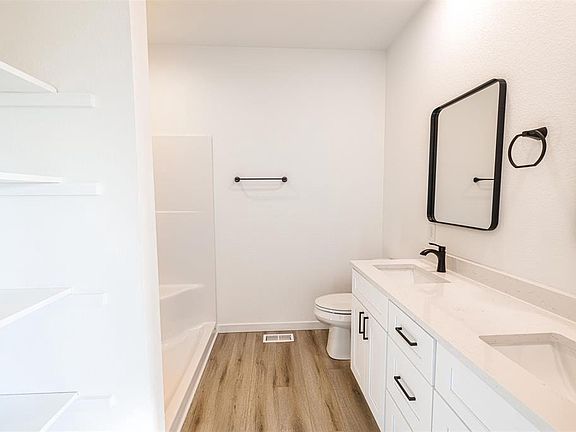 4th image of 336 Sandmar Drive