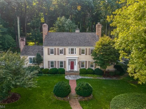 4 Barberry Row, Chester Twp., NJ 07930