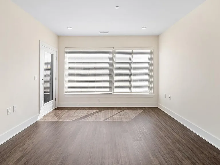 1148 N 2nd St #3H — Photo 19