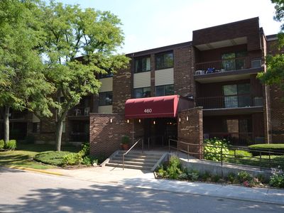 460 Raintree Dr #3Q, Glen Ellyn, IL, 60137