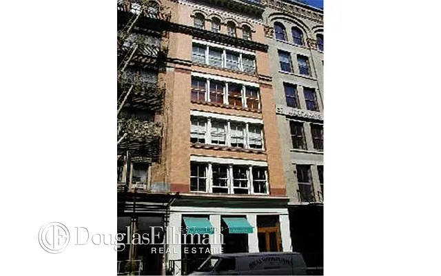 Sold by Douglas Elliman | media 25