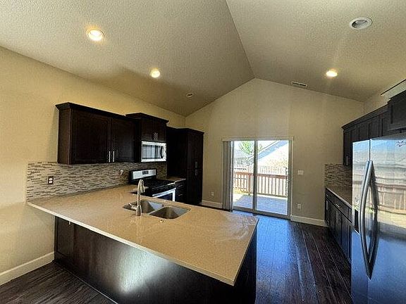 5th image of 3387 NE Crystal Springs Dr